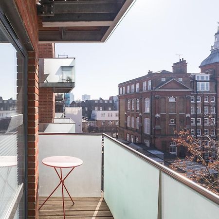 Luxury 2-Bed Flat Parking And Close To The Tube ロンドン エクステリア 写真